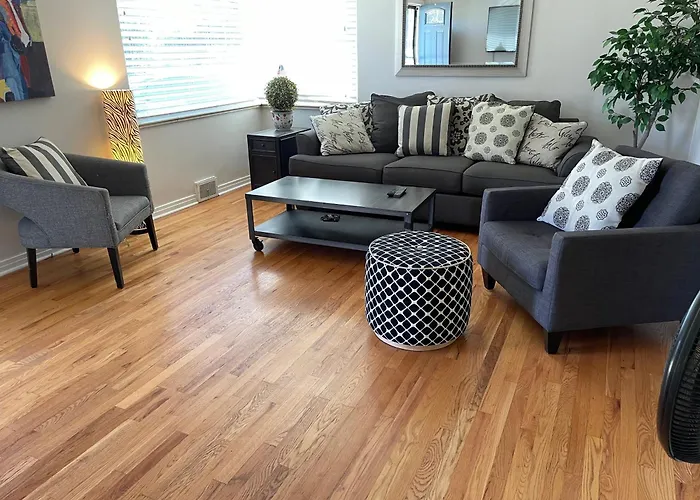 Shared House Central Denver- Queen Sleeper Sofa-24Hr Self Check In One Person